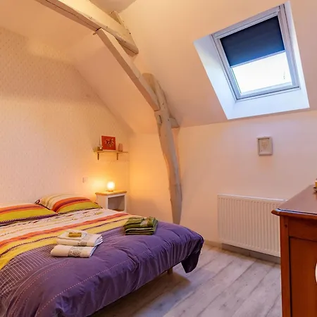 D'hotes Avec Vue Sur La Loire - 2 Pers. - Fr-1-622-126 Bed & Breakfast 3*